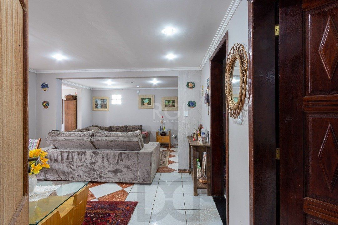 Sobrado para Venda - 300m², 3 dormitórios, sendo 1 suites, 3 vagas - Cavalhada — foto 20