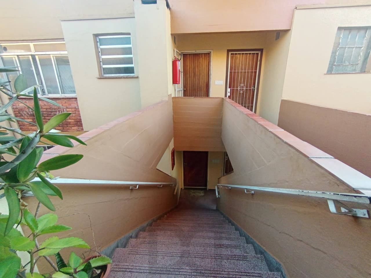 Apartamento de dois dormitórios á venda no bairro Cristal em Porto Alegre. — foto 19