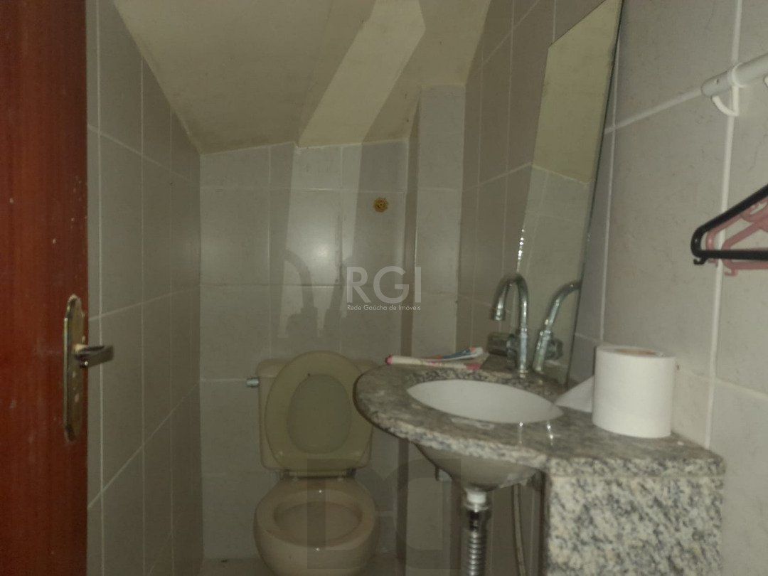 Casa para Venda com 3 dormitórios, sendo 1 suites e 3 vagas no bairro Ipanema — foto 6