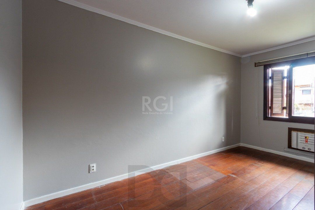 Casa para Venda - 202m², 3 dormitórios, sendo 1 suites, 2 vagas - Cristal — foto 26