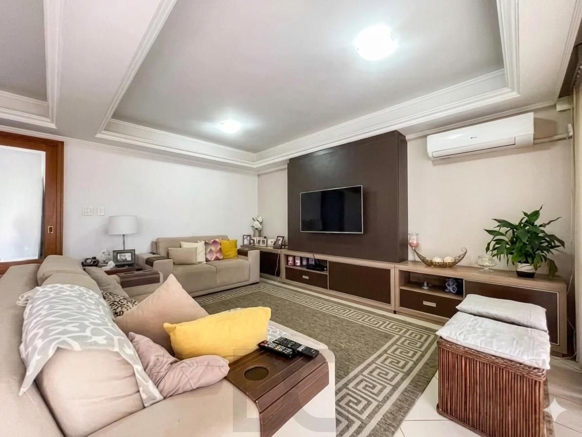 Casa com 382m², 4 quartos e 2 vagas — foto 6