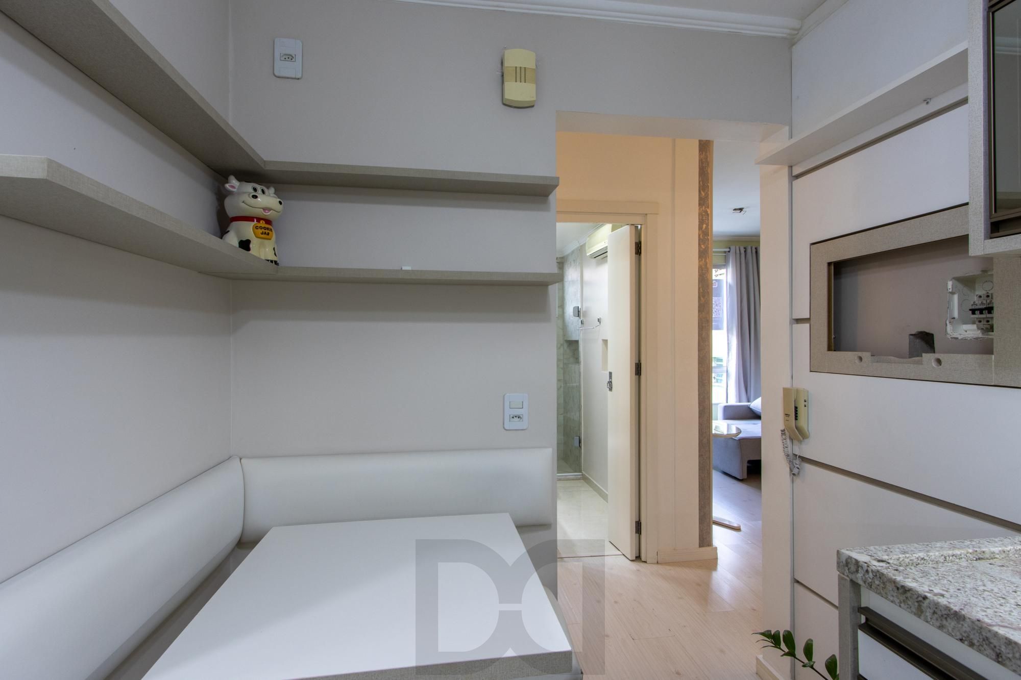 Apartamento 2 dormitórios - Bairro Teresópolis — foto 13