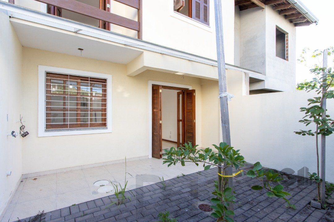 Casa para Venda - 120m², 3 dormitórios, sendo 1 suites, 1 vaga - Guarujá — foto 17
