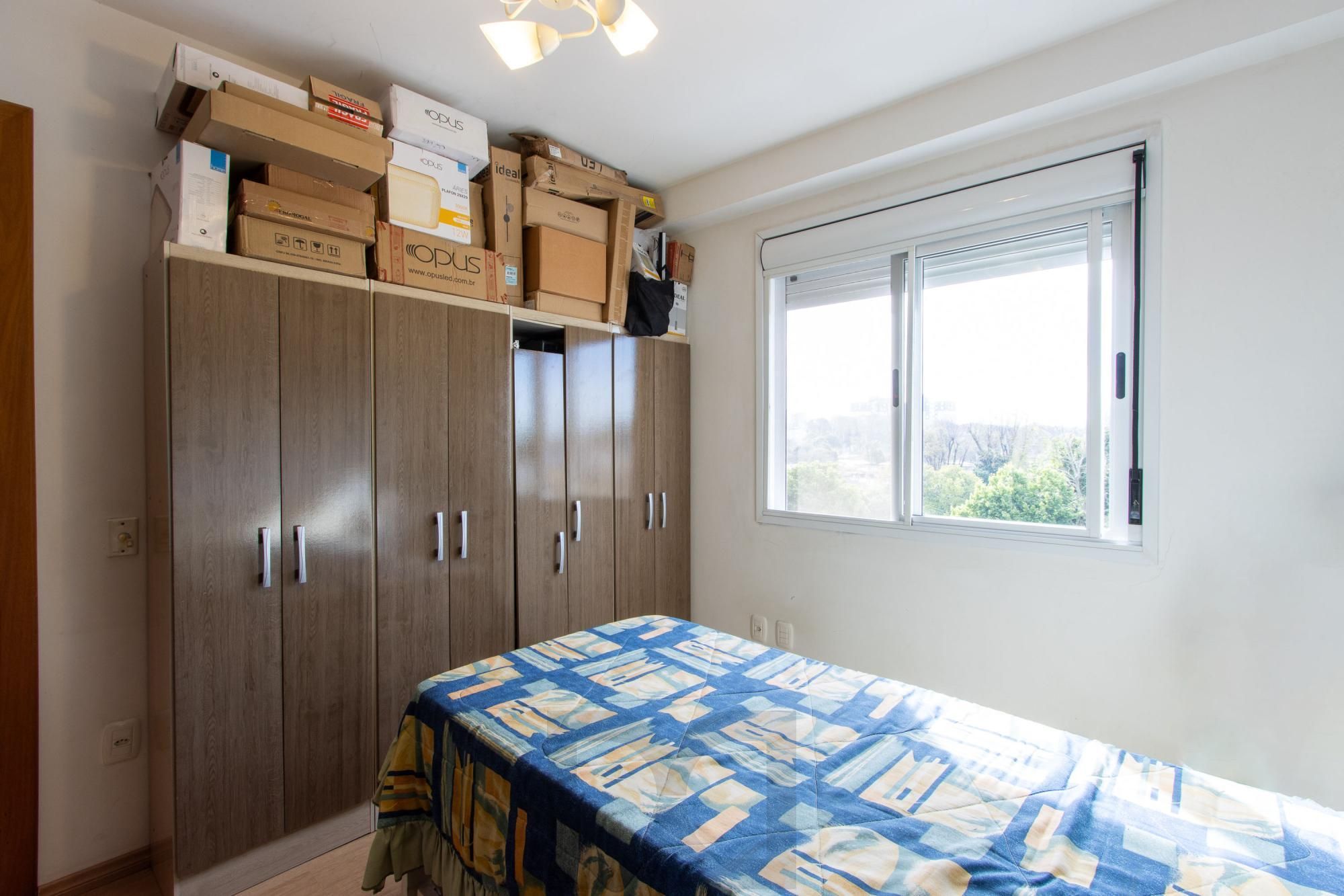 Apartamento de 2 dormitórios, na zona sul de Porto Alegre, semi-mobiliado, churrasqueira e box escriturado. — foto 19