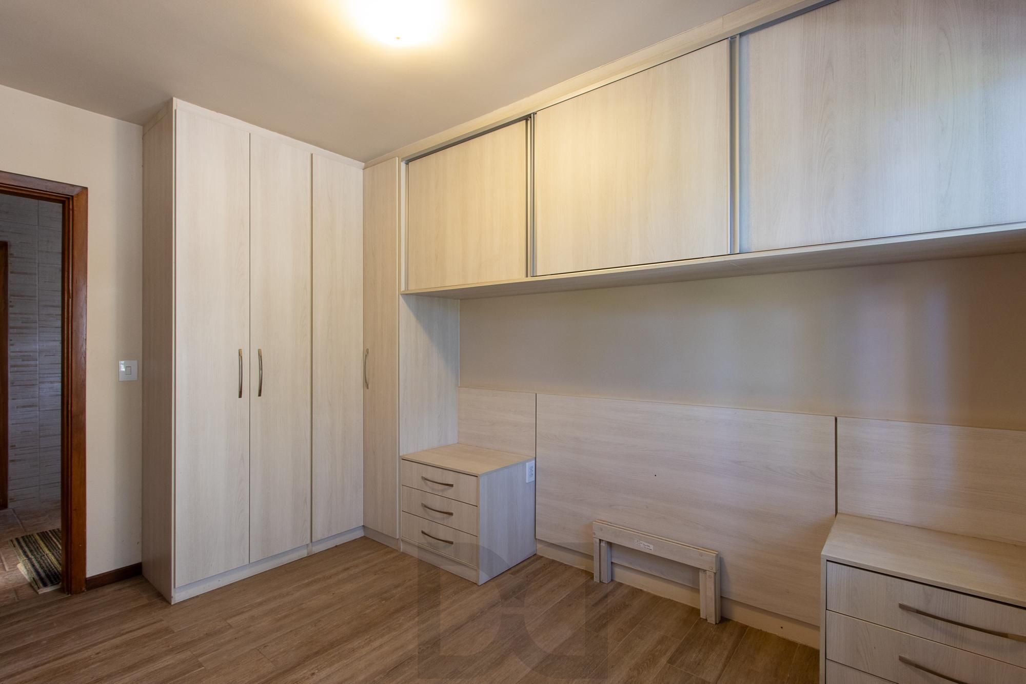 Casa 3 dormitórios, 1 suíte, 2 vagas - Bairro Camaquã — foto 36