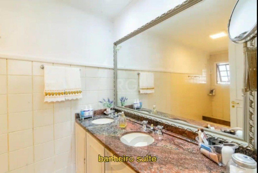 Casa para Venda - 280m², 4 dormitórios, sendo 1 suites, 3 vagas - Jardim Isabel — foto 14
