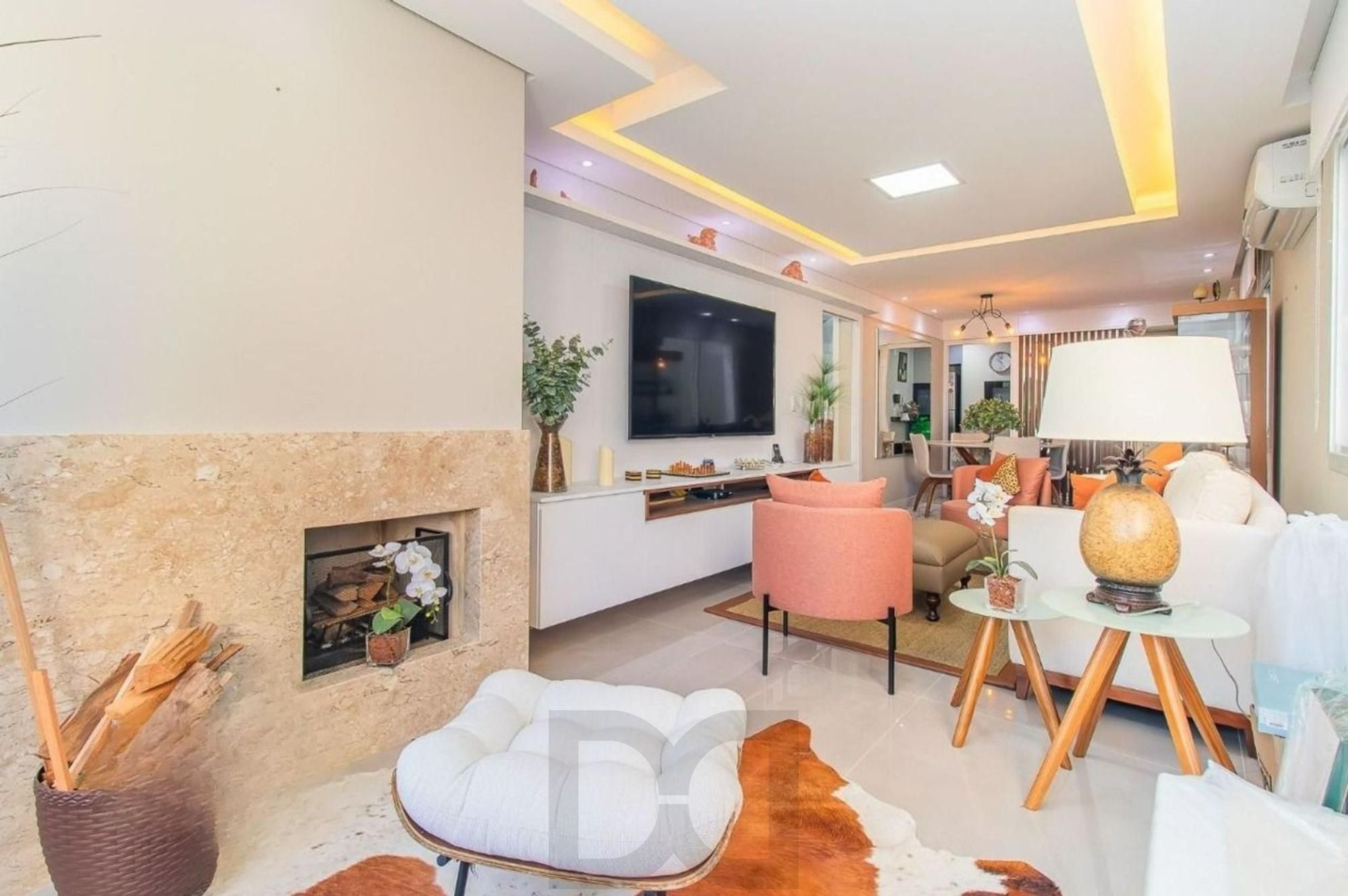 Apartamento com 83m² e 2 dormitórios, 2 suítes, 3 vagas no bairro Petrópolis — foto 2