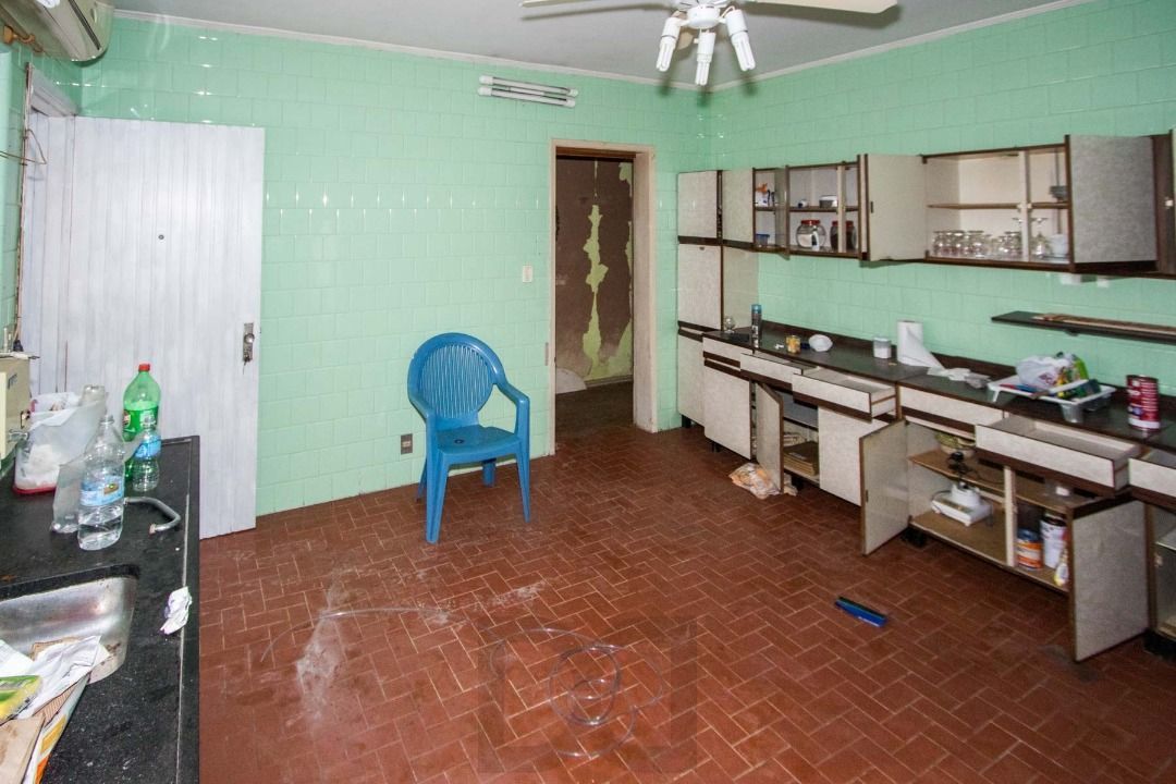 Casa para Venda - 200m², 3 dormitórios, 8 vagas - Cristal — foto 17