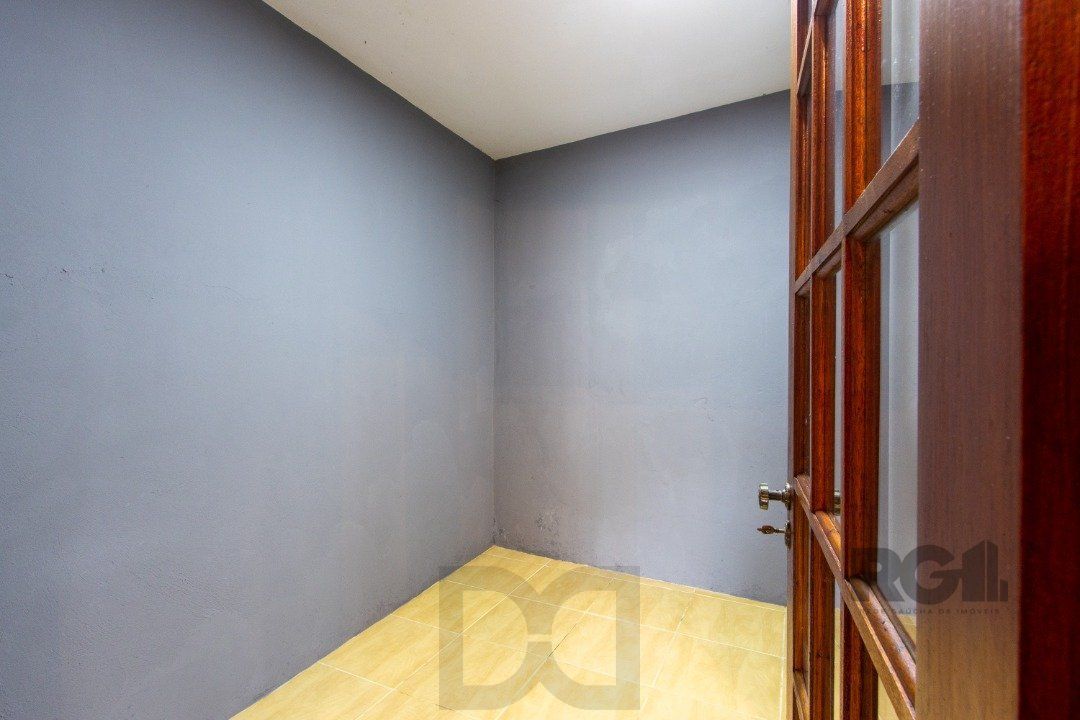 Com 4 dormitórios, incluindo uma suíte, é perfeita para acomodar toda a sua família. — foto 68