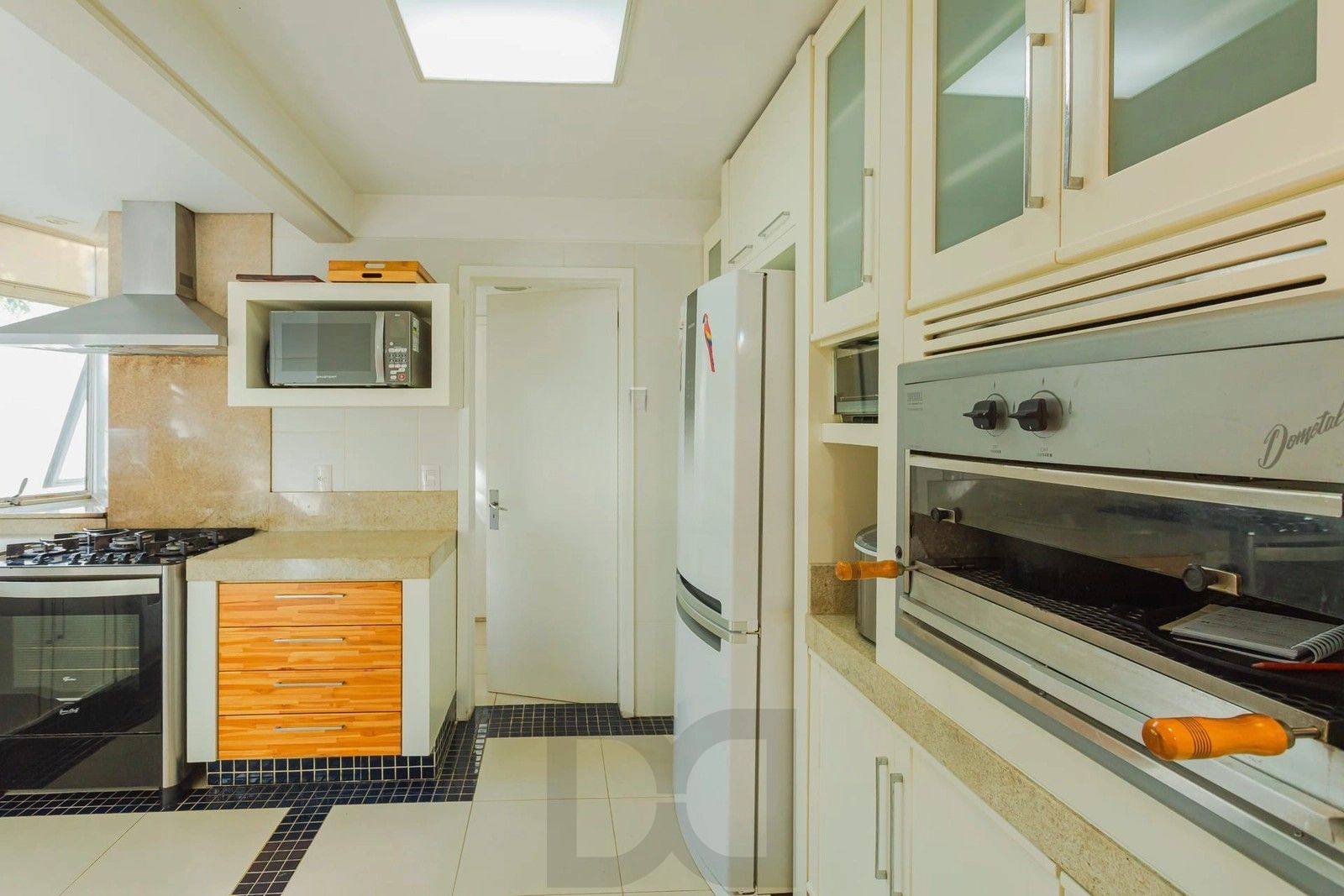 Apartamento no Moinhos de Vento com 3 dormitorios e 1 vaga de garagem — foto 13