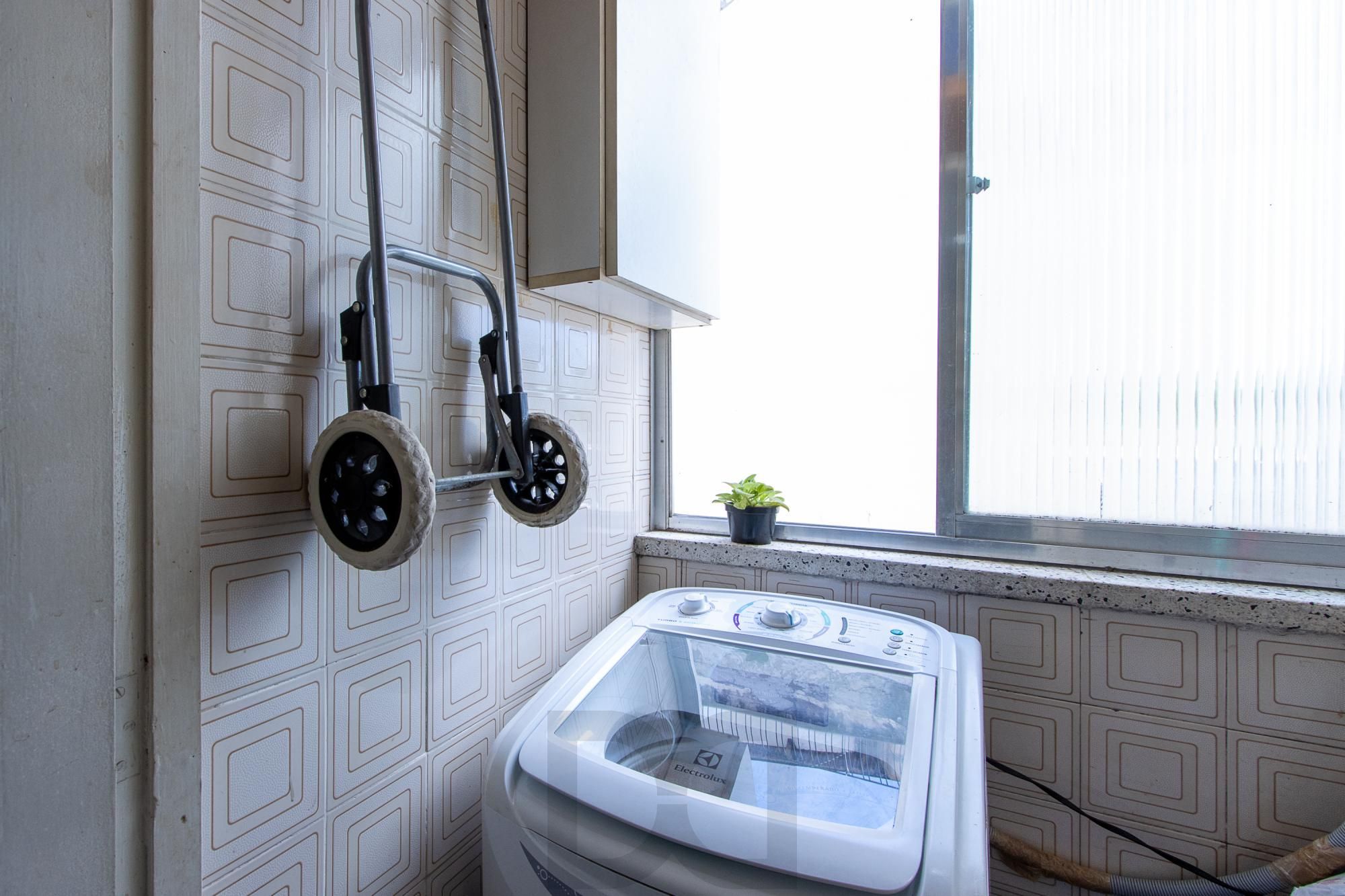 Apartamento com 1 quarto com vaga coberta e escriturada no bairro Cristal. — foto 8