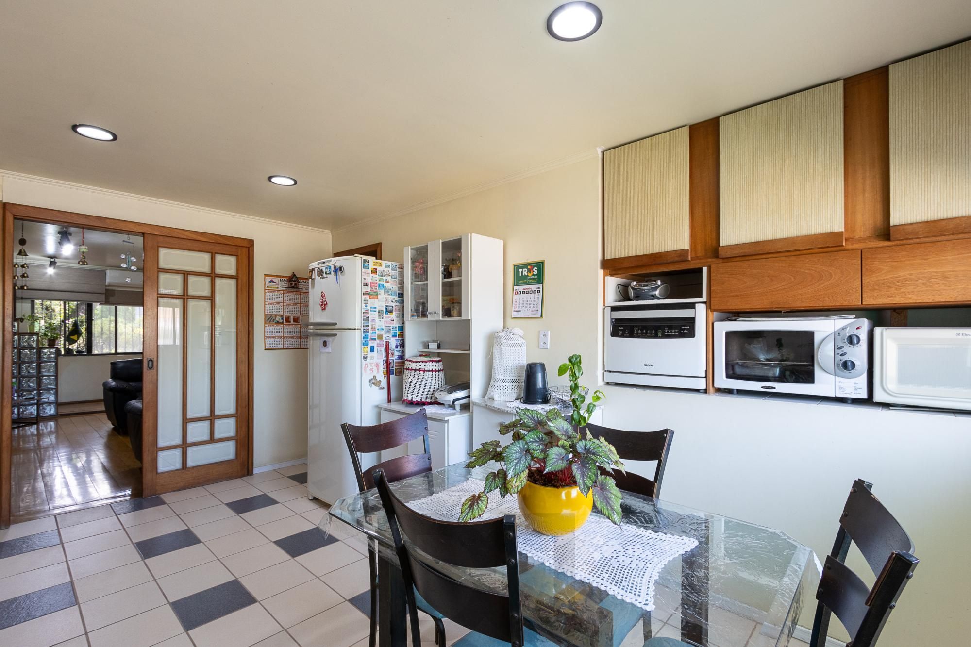 Casa com 3 quartos (1 suite), 4 vagas - Vila Nova — foto 10