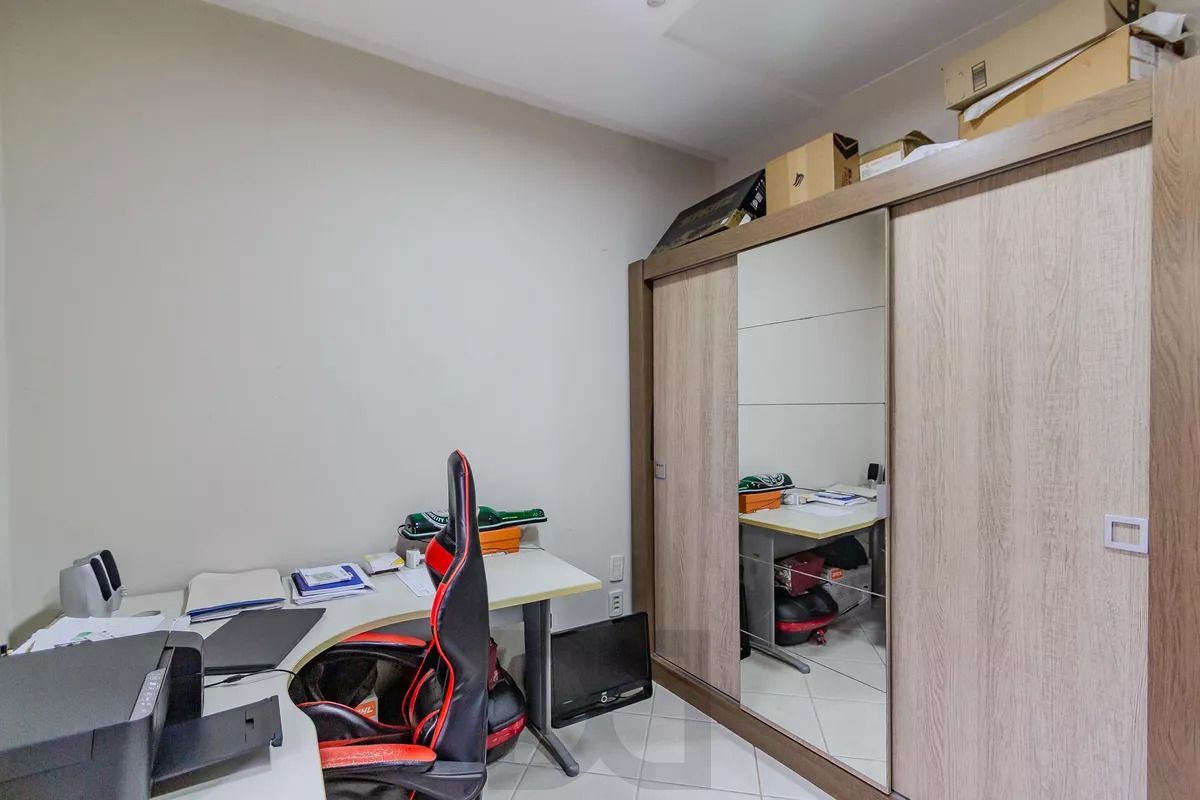 Casa de condomínio, 3 dormitórios, 1 suíte e 2 vagas cobertas no bairro Teresópolis. — foto 16