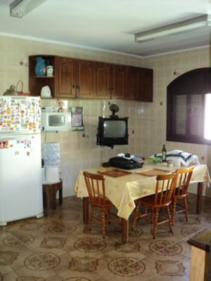 Casa para Venda - 331m², 3 dormitórios, sendo 1 suites, Santa Tereza — foto 3