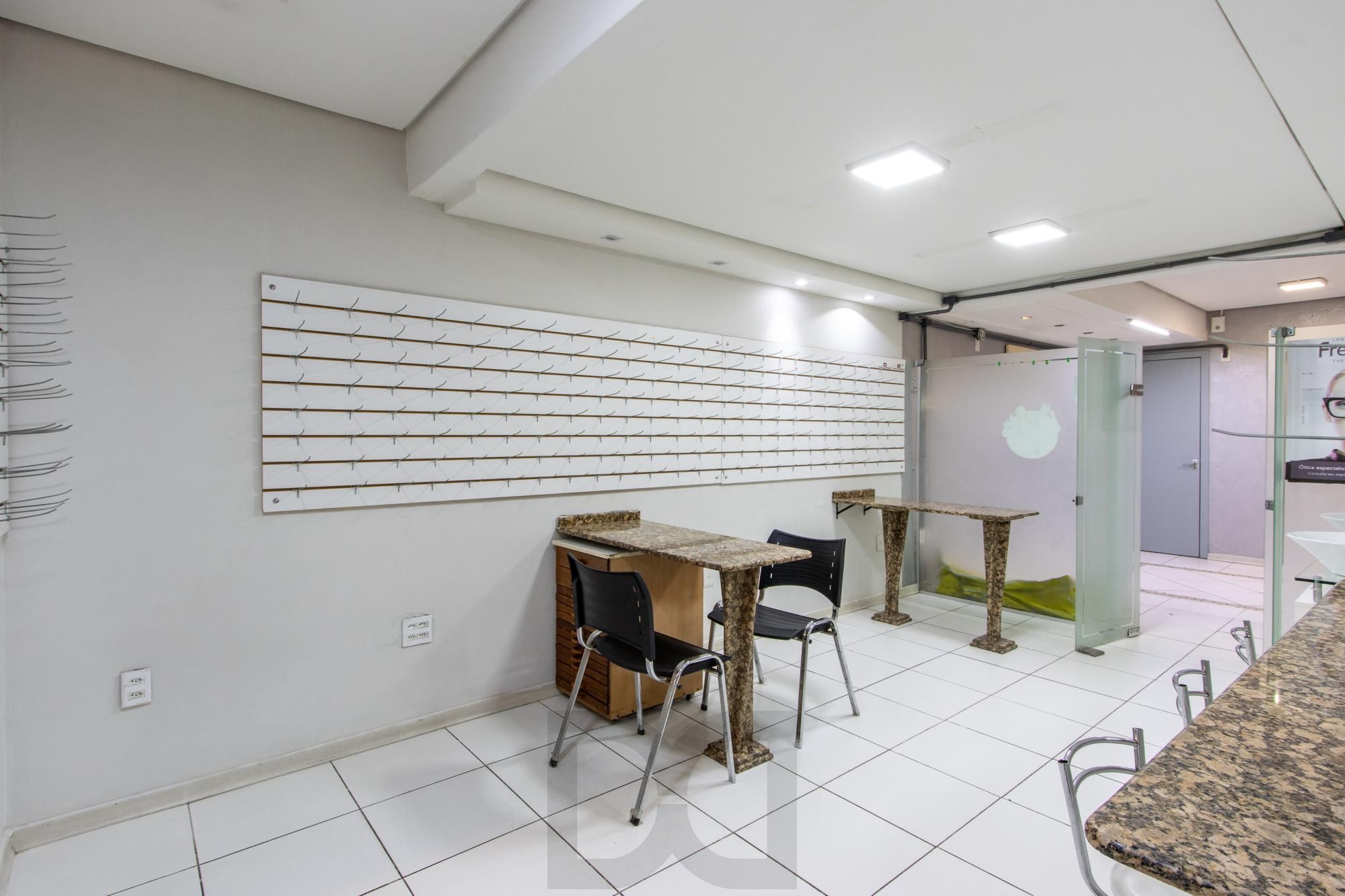 SALA NO CENTRO DE PORTO ALEGRE — foto 10