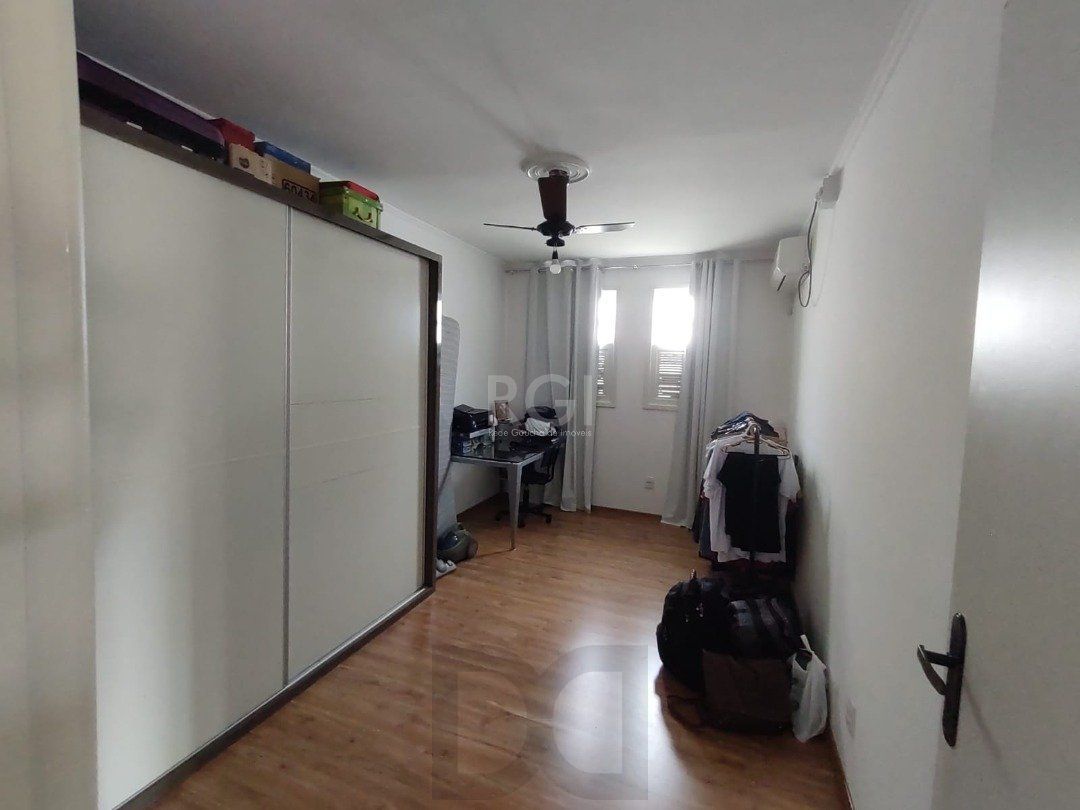 Casa para Venda - 200m², 4 dormitórios, sendo 1 suites, 3 vagas - Ipanema — foto 14