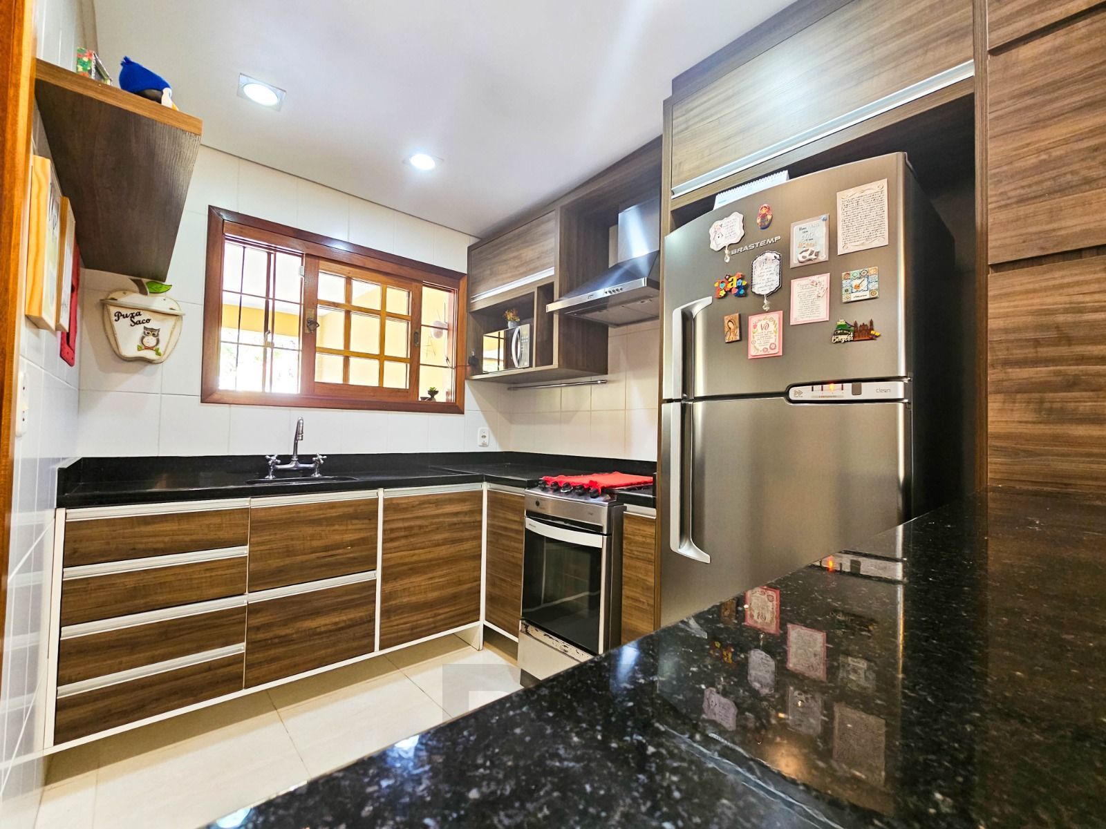 Casa 3 dormitórios I Suíte I Lareira - Bairro Tristeza — foto 2