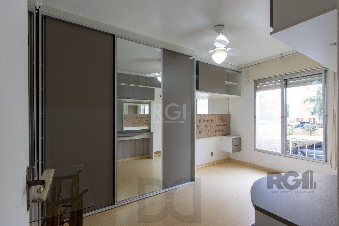 Apartamento de 02 dormitórios com móveis e roupeiros planejados — foto 11