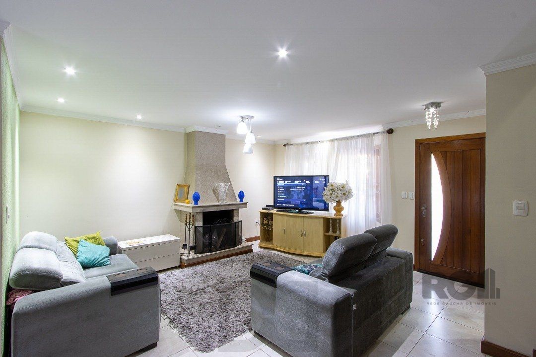 Casa para Venda - 300m², 5 dormitórios, sendo 1 suites, 4 vagas - Portal do Guarujá — foto 10