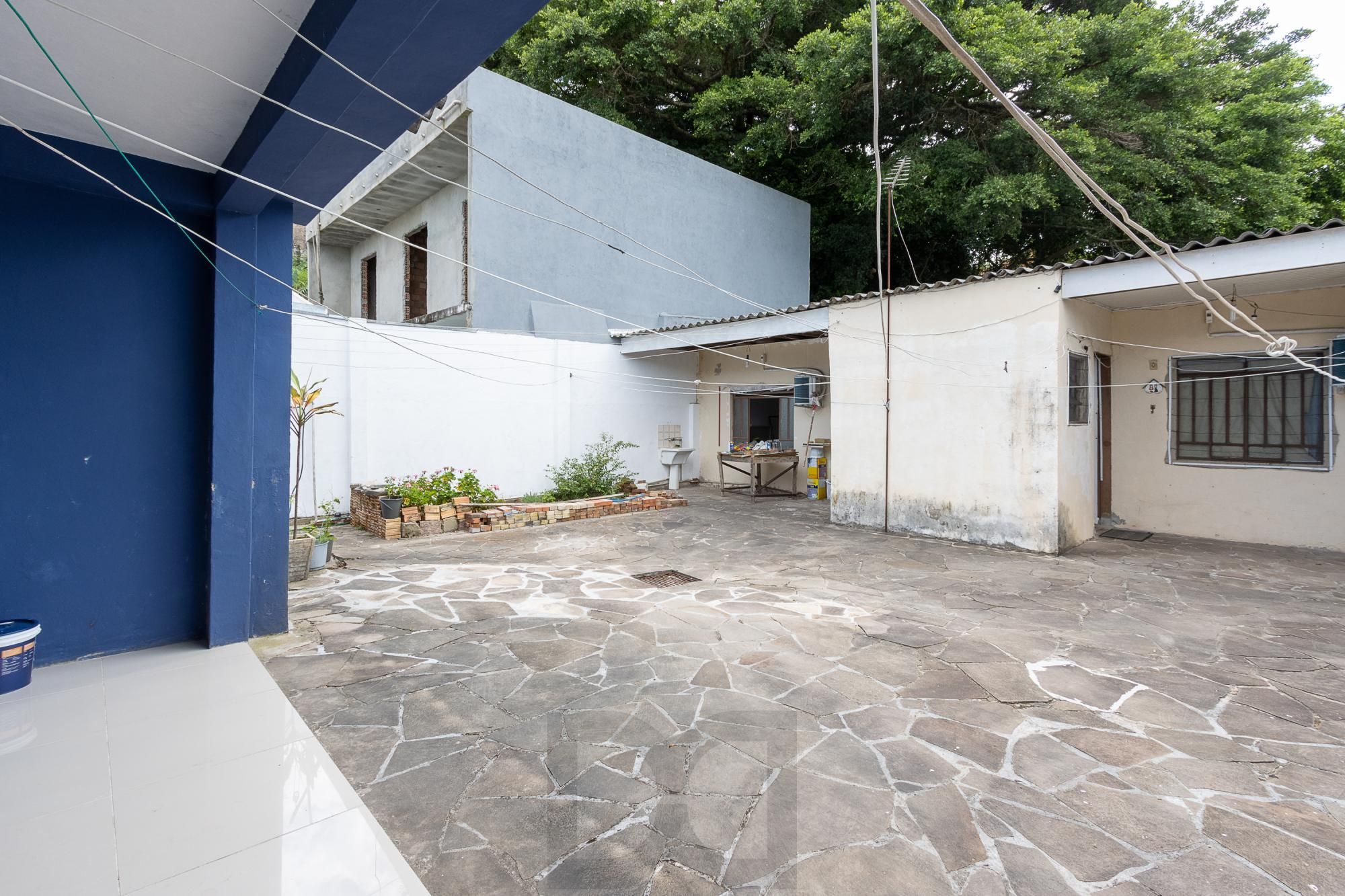 Terreno com 2 casas, 4 quartos, 1 suite - Bairro Cavalhada — foto 26