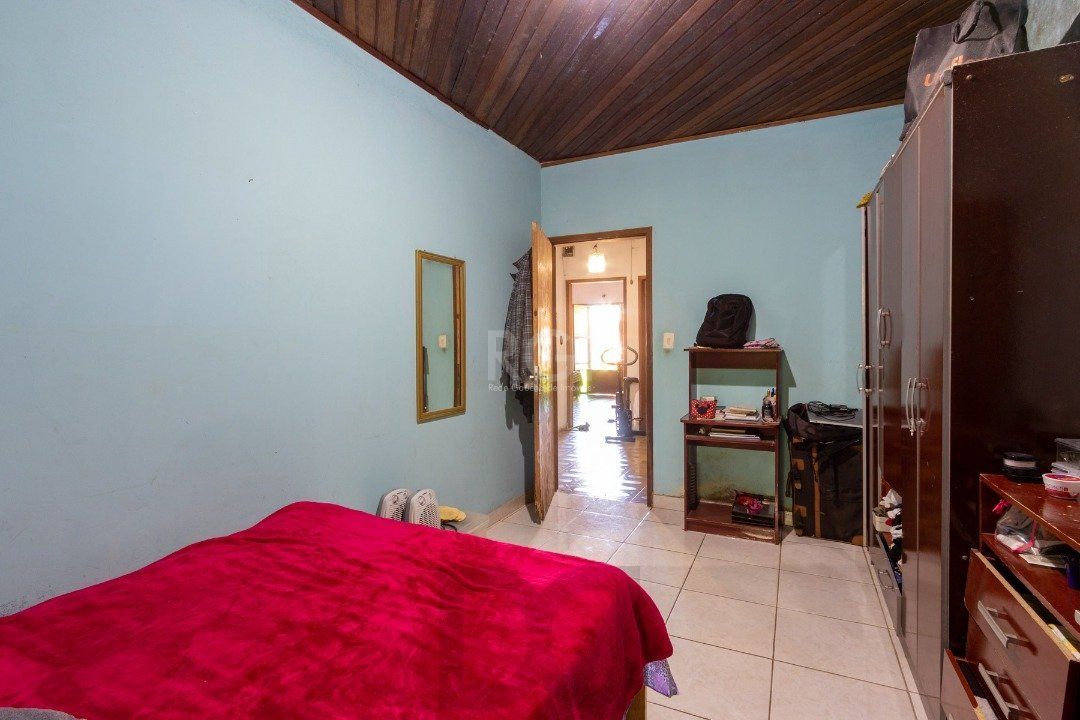 Casa para Venda - 2200m², 3 dormitórios, Lomba do Pinheiro — foto 18