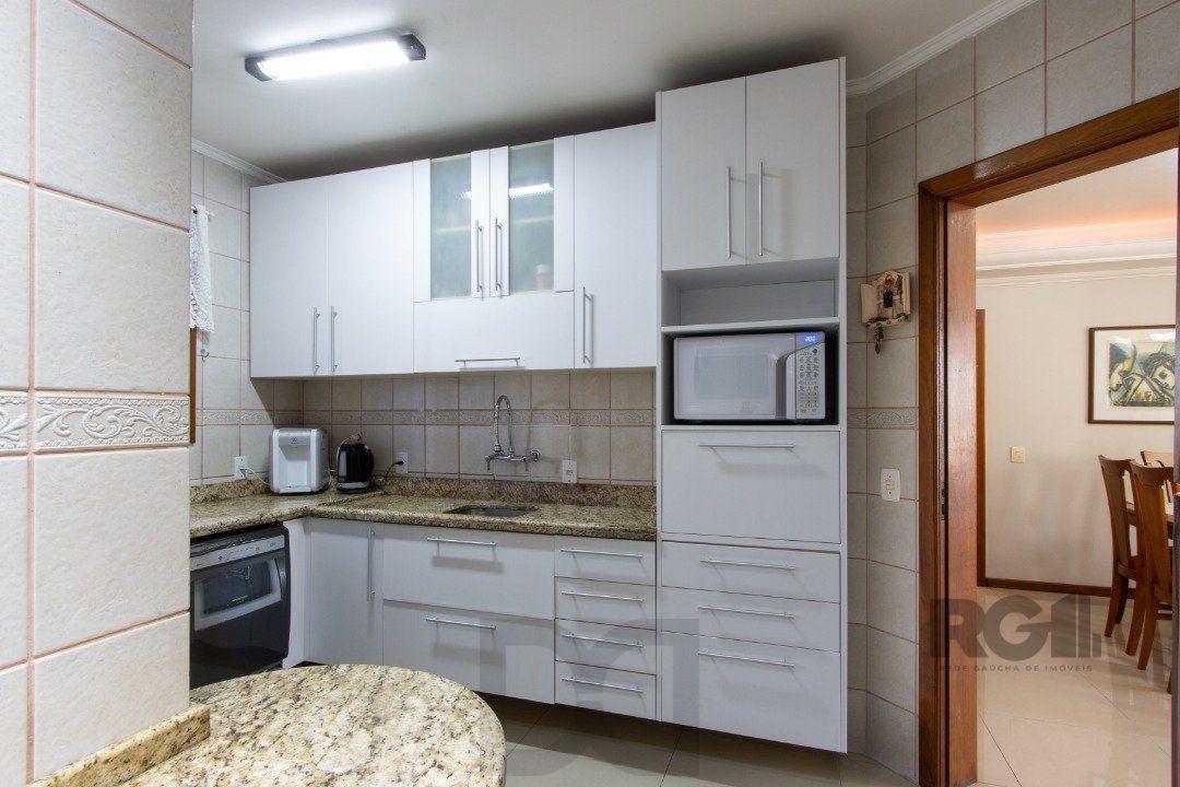 Apartamento Garden de 3 dormitórios, 1 suite e 1 vaga coberta no bairro Cristal. — foto 15