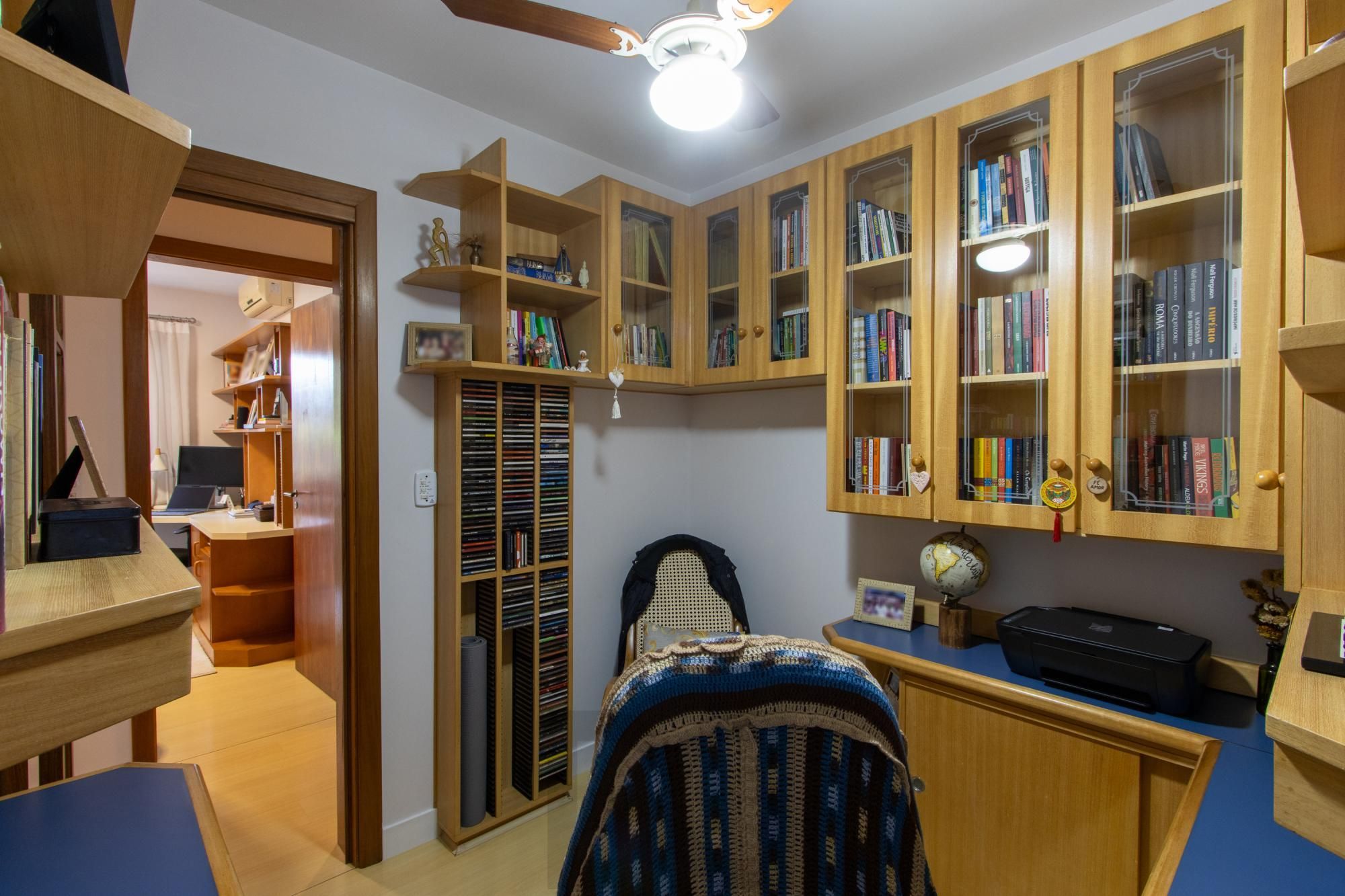 Apartamento de 4 dormitórios, 1 suíte e 2 vagas escrituradas - Bairro Ipanema. — foto 30