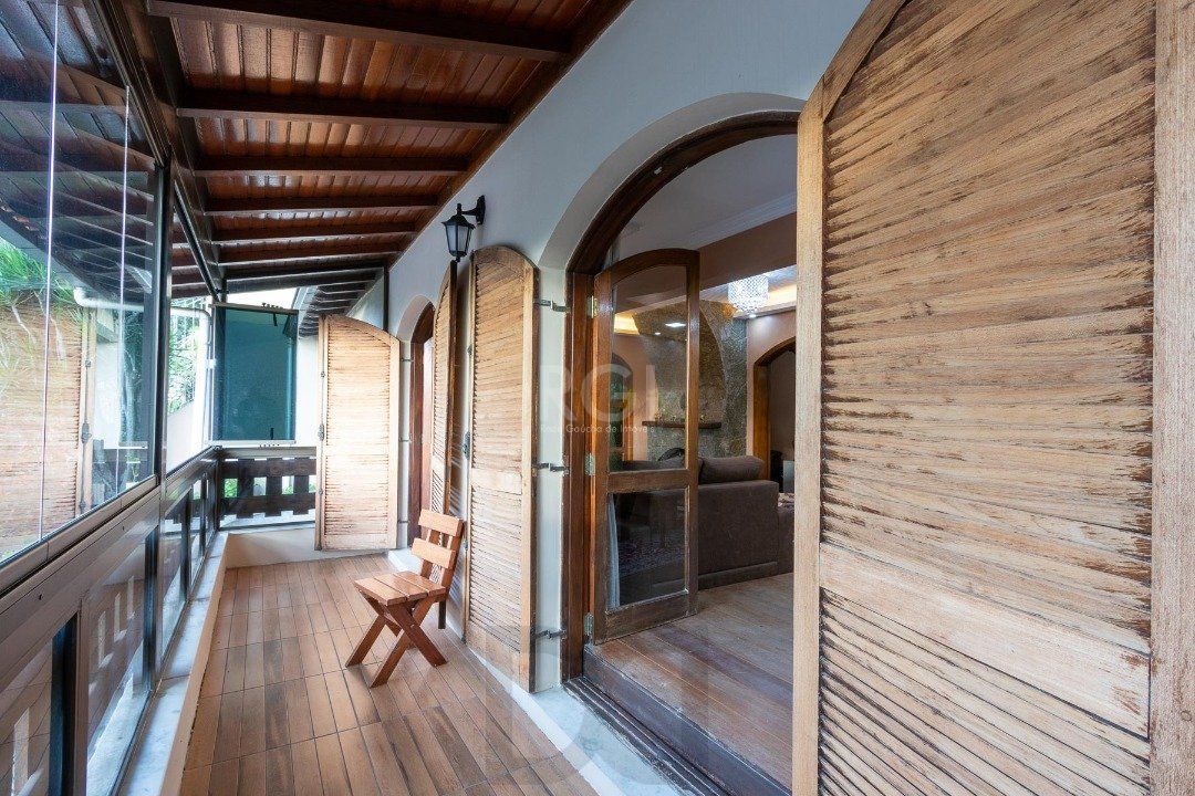 Casa para Venda - 232.5m², 3 dormitórios, sendo 1 suites, 4 vagas - Nonoai — foto 14