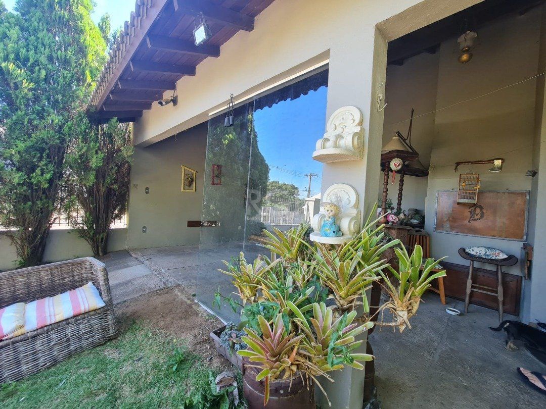 Casa em lindo terreno alto ao nível da rua medindo 10 × 32 onde consta uma residência térrea com 136m2 de área privativa, — foto 9