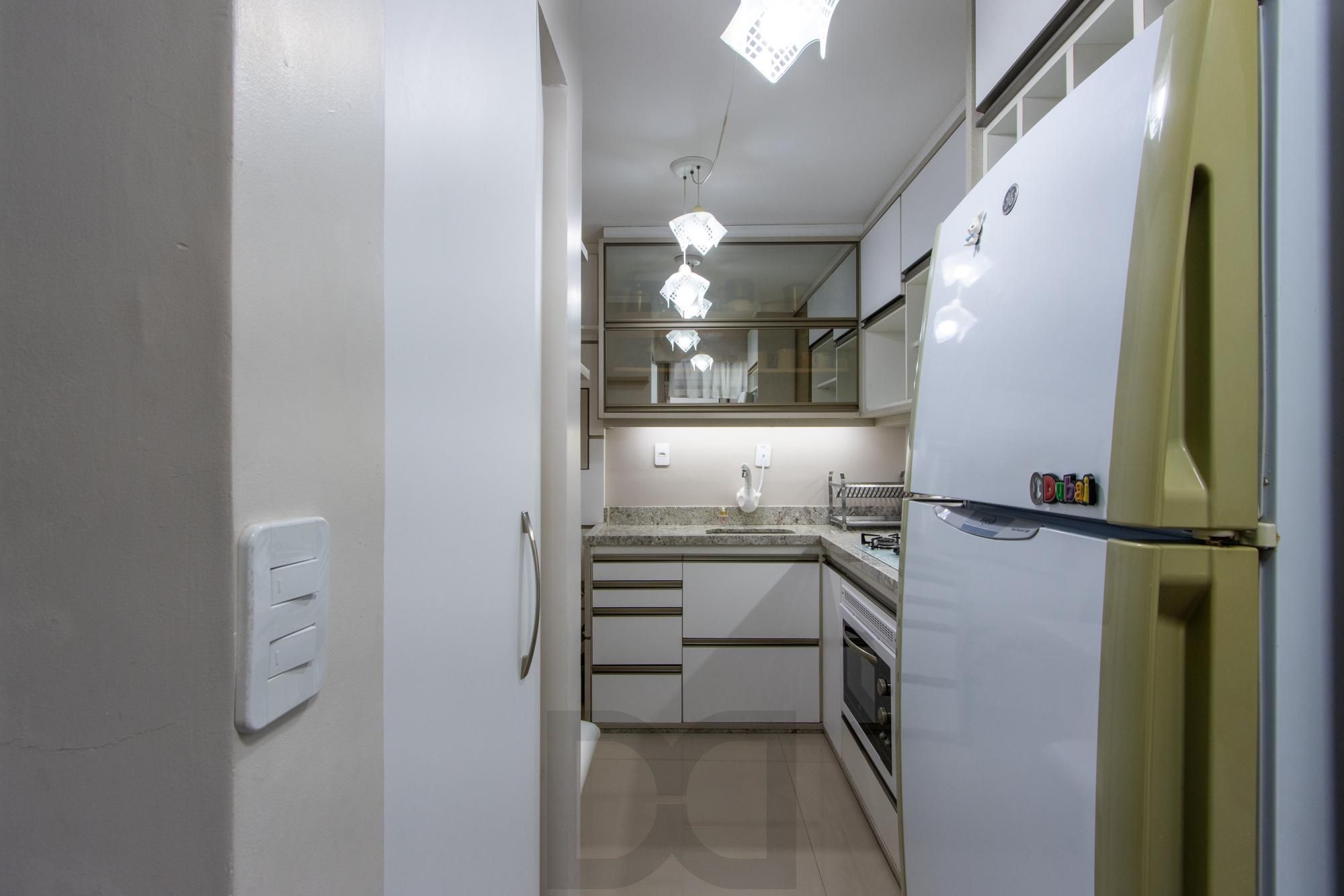 Apartamento 2 dormitórios - Bairro Teresópolis — foto 11