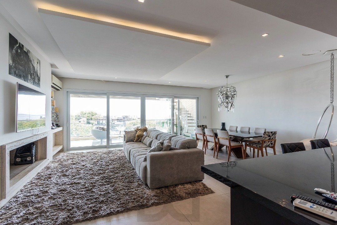 Cobertura para Venda - 319.17m², 3 dormitórios, sendo 3 suites, 4 vagas - Cristal — foto 1