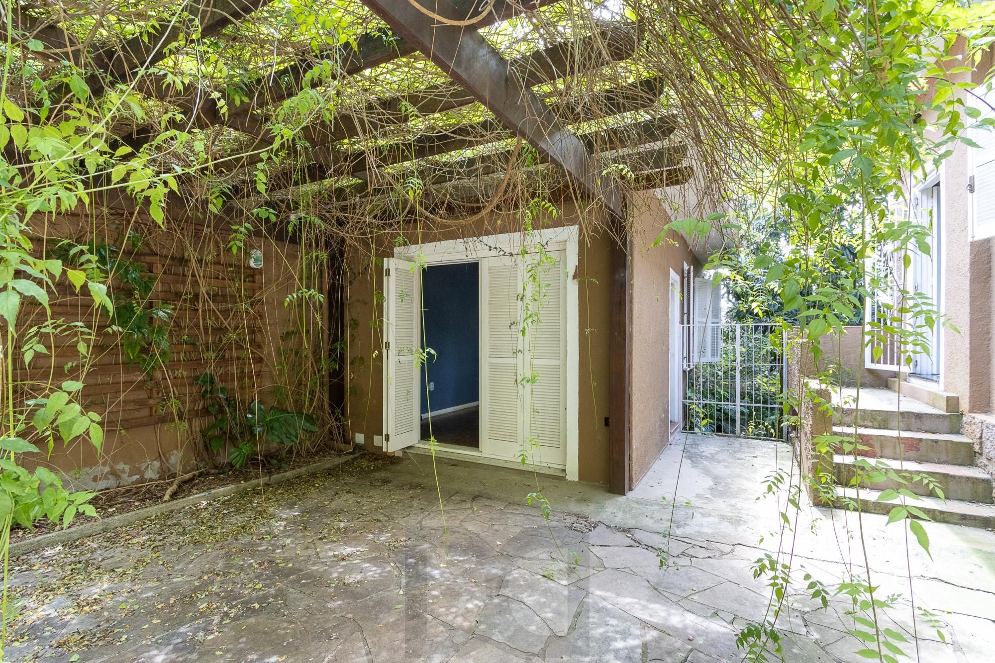 Bela casa térrea, 2 dormitórios e 1 suite - Parte alta do Bairro Espirito Santos — foto 27