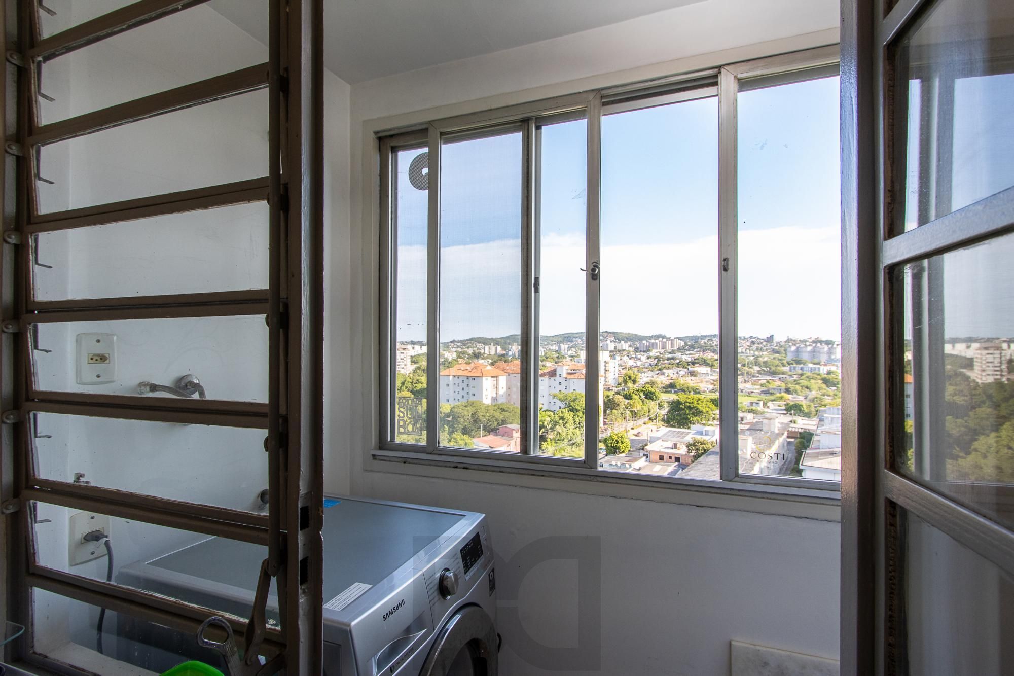 Lindo apartamento locado, mobiliado, andar alto com vista para o Rio, 2 quartos - Bairro Cristal — foto 11