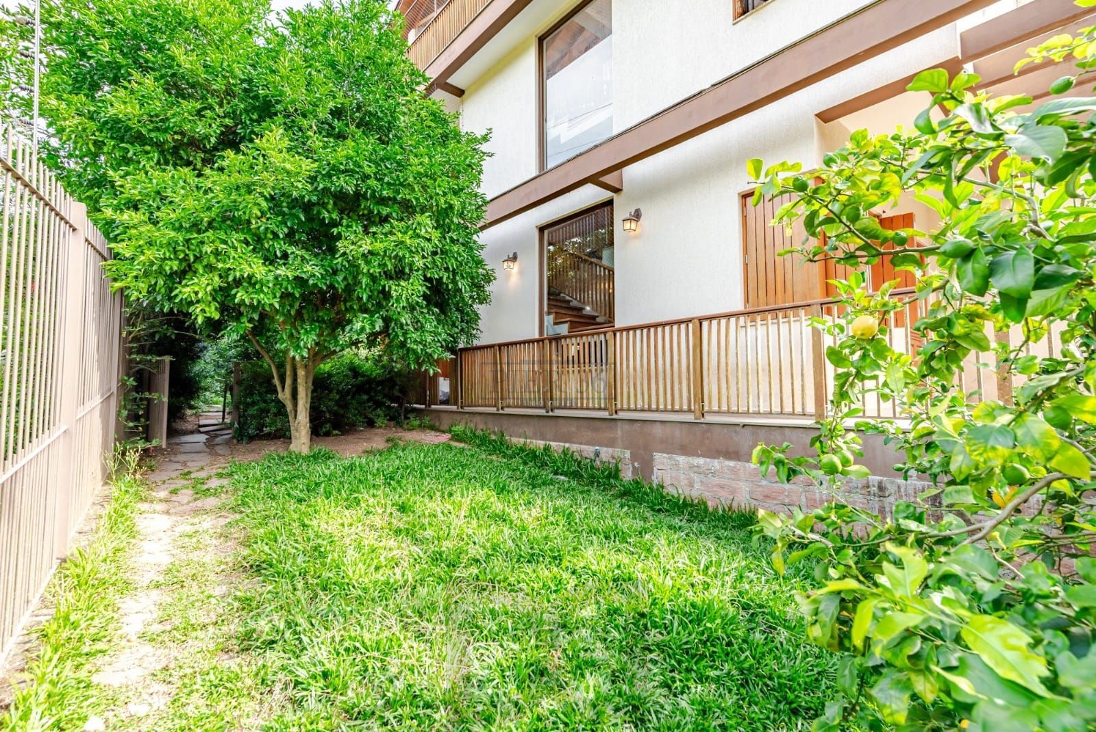 Excelente casa de 3 quartos, 1 suíte e 2 vagas no bairro Ipanema! — foto 33