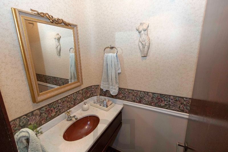 Casa para Venda - 420m², 5 dormitórios, sendo 2 suites, 6 vagas - Nonoai — foto 5