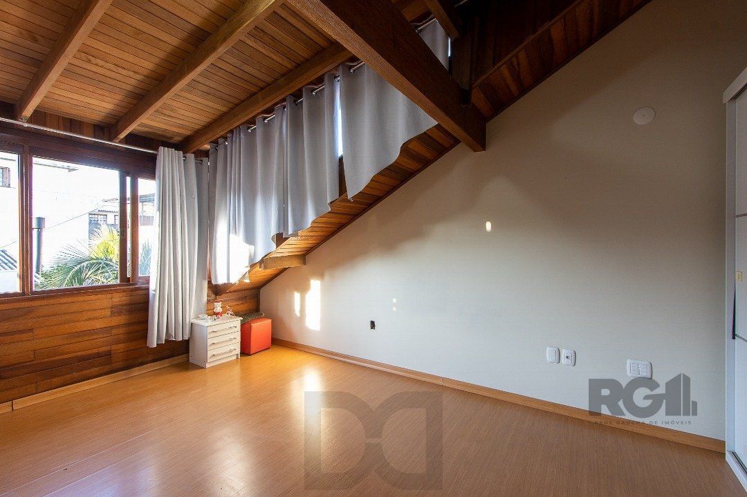 Casa para Venda - 300m², 5 dormitórios, sendo 1 suites, 4 vagas - Portal do Guarujá — foto 46