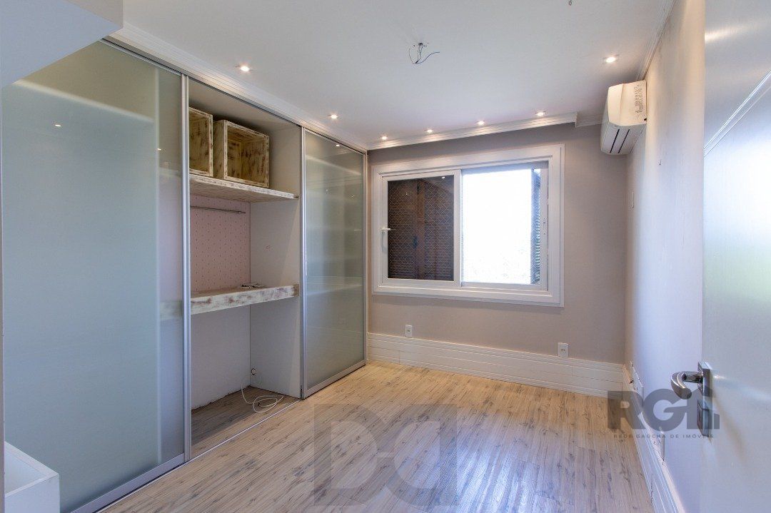 Casa Condominio para Venda - 384.33m², 3 dormitórios, sendo 1 suites, 3 vagas - Cristal — foto 32