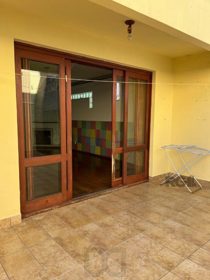 Casa para Venda - 507m², 4 dormitórios, sendo 2 suites, 6 vagas - Cavalhada — foto 9
