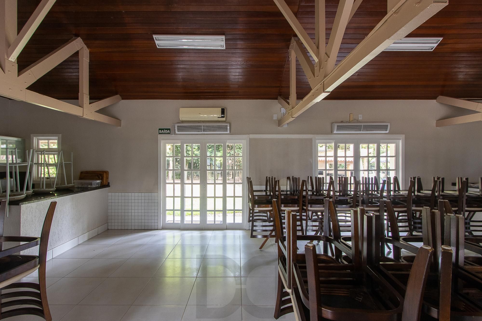 Apartamento 3 quartos, 1 vaga coberta, escriturada, condomínio com infra - Bairro Cristal — foto 38