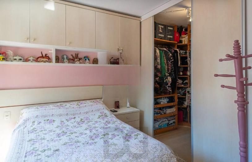 Linda casa com 3 dormitórios, sendo 1 Suíte, Sala Ampla no Condomínio de Ótima Localização — foto 19