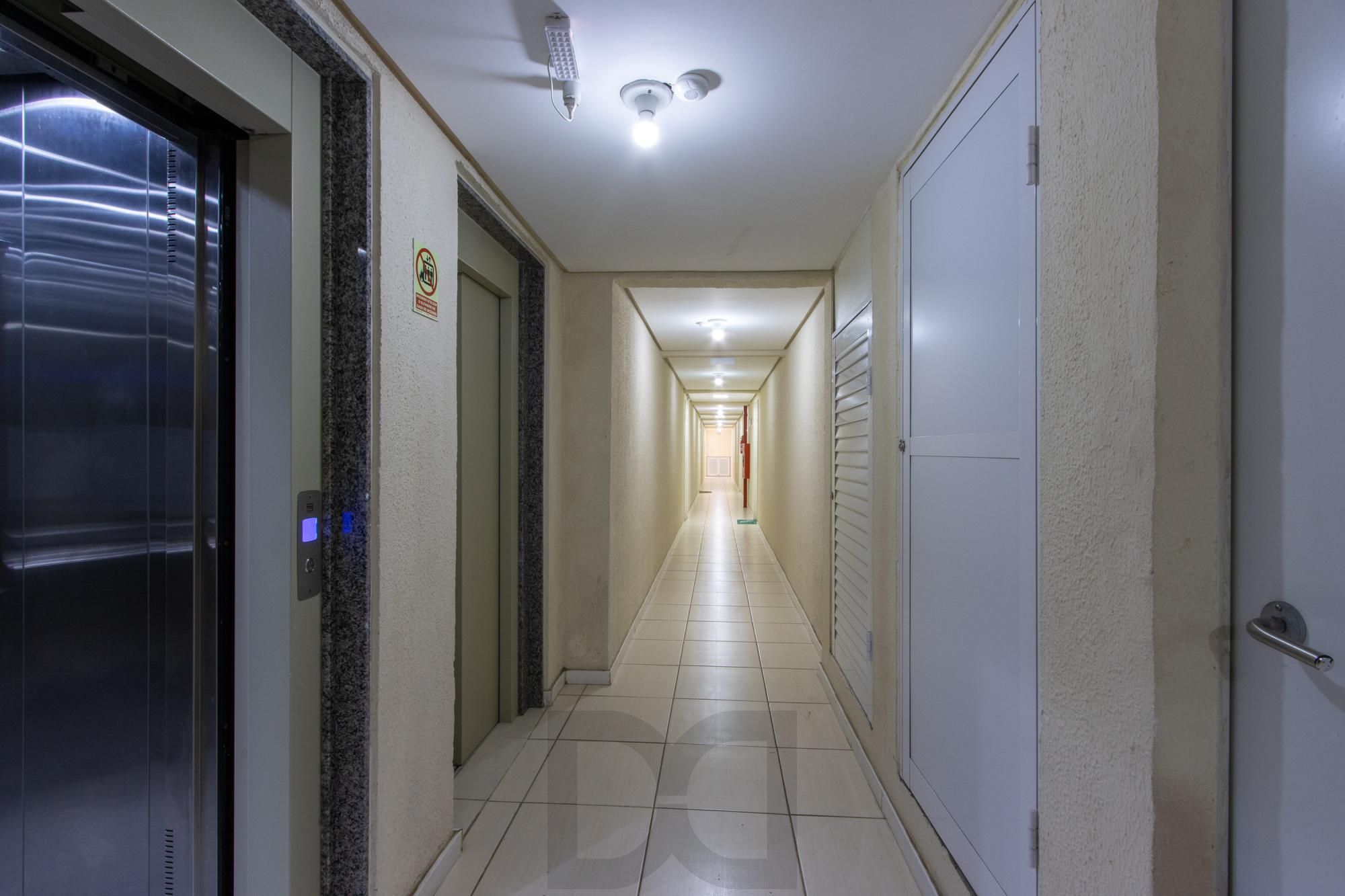 Apto com 3 dormitórios suíte e box coberto ( nunca habitado e reformado ) — foto 34