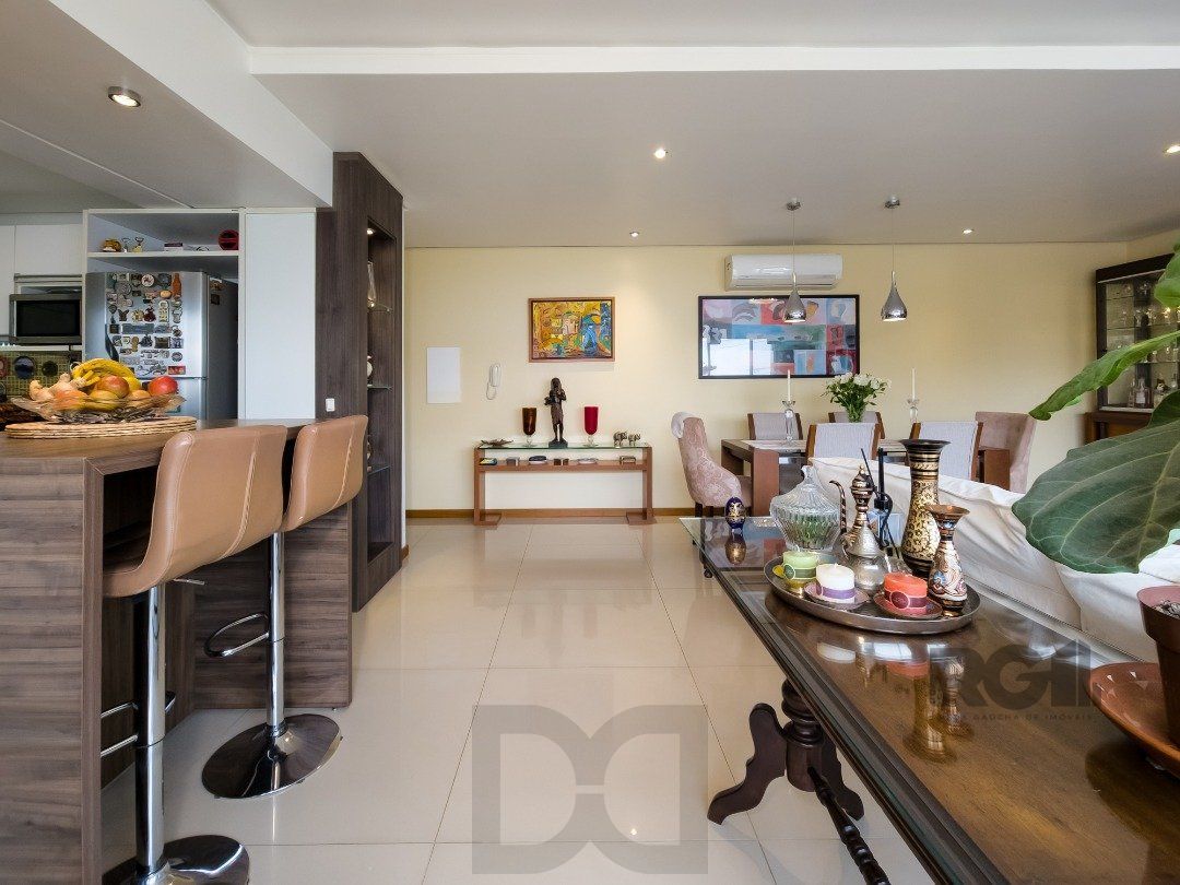 Apartamento com 3 quartos, suite, 3 vagas, condomínio com infra - Bairro Tristeza — foto 6