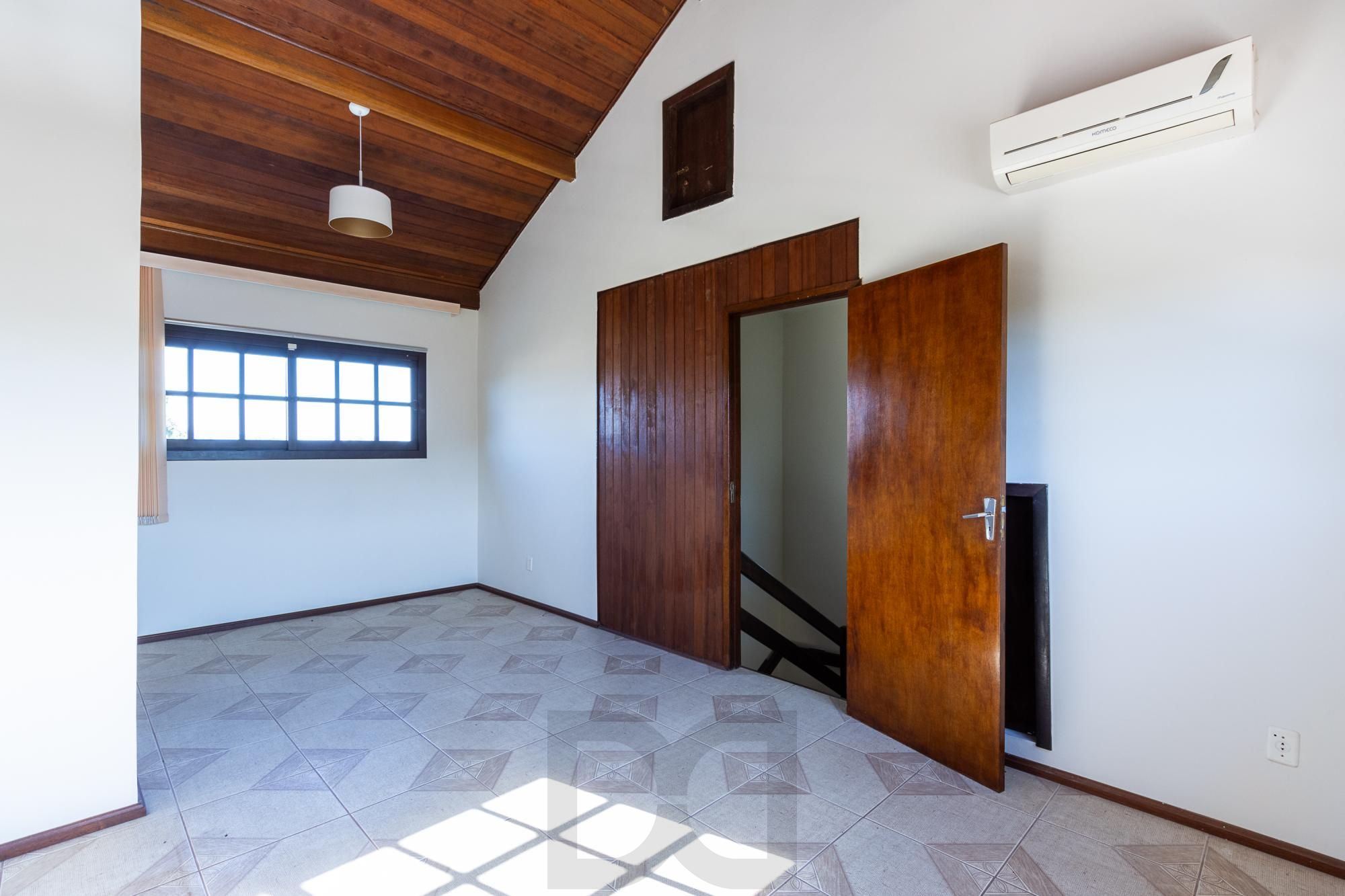 Casa 3 dorm. I suíte I Vaga 2 carros — foto 44