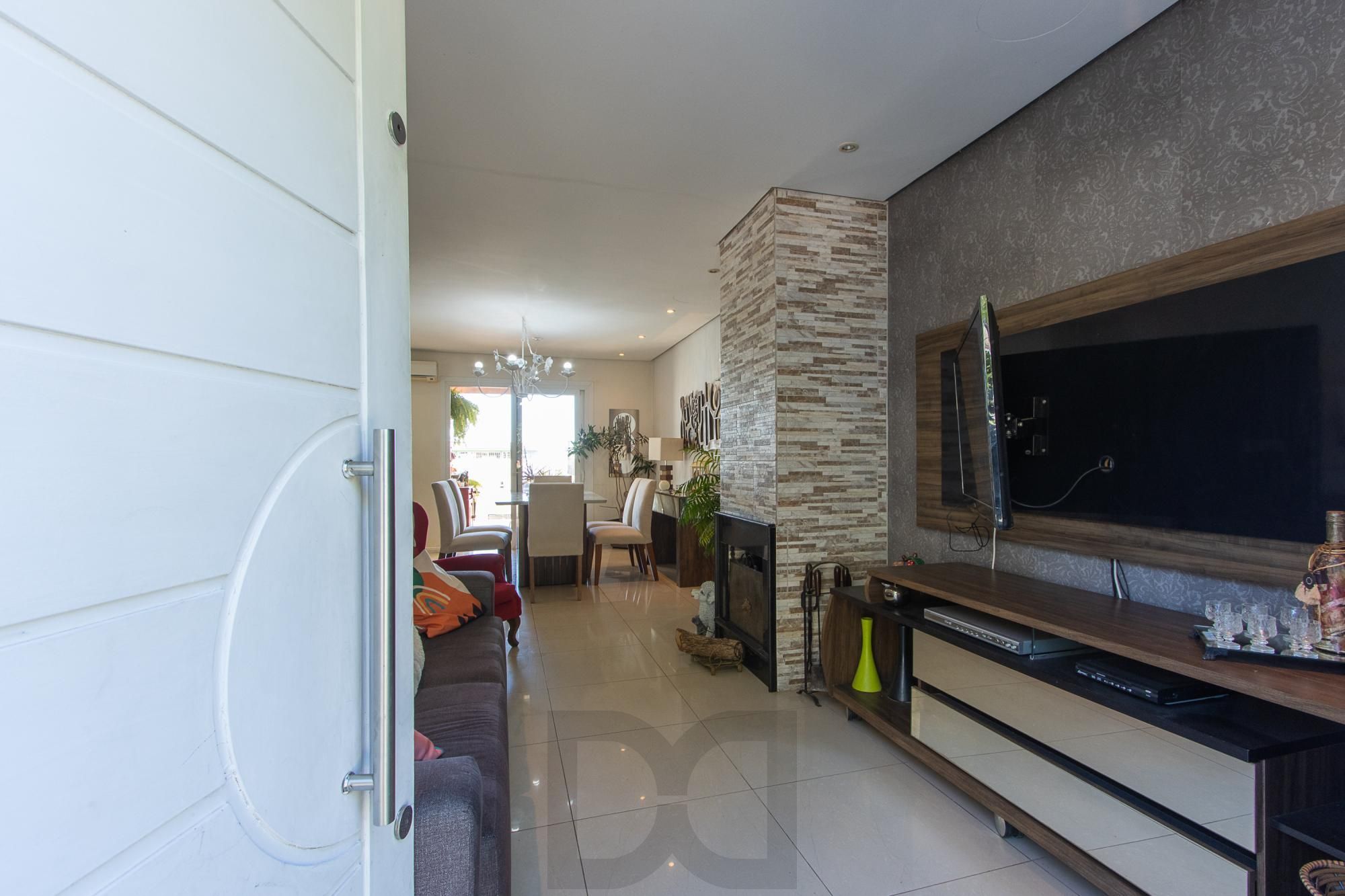Casa com 3 dormitórios, suíte com closet e piscina no Condomínio Cinque Terre — foto 2