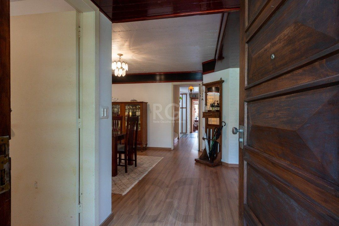 Casa para Venda - 435m², 4 dormitórios, sendo 4 suites, 4 vagas - Cristal — foto 4