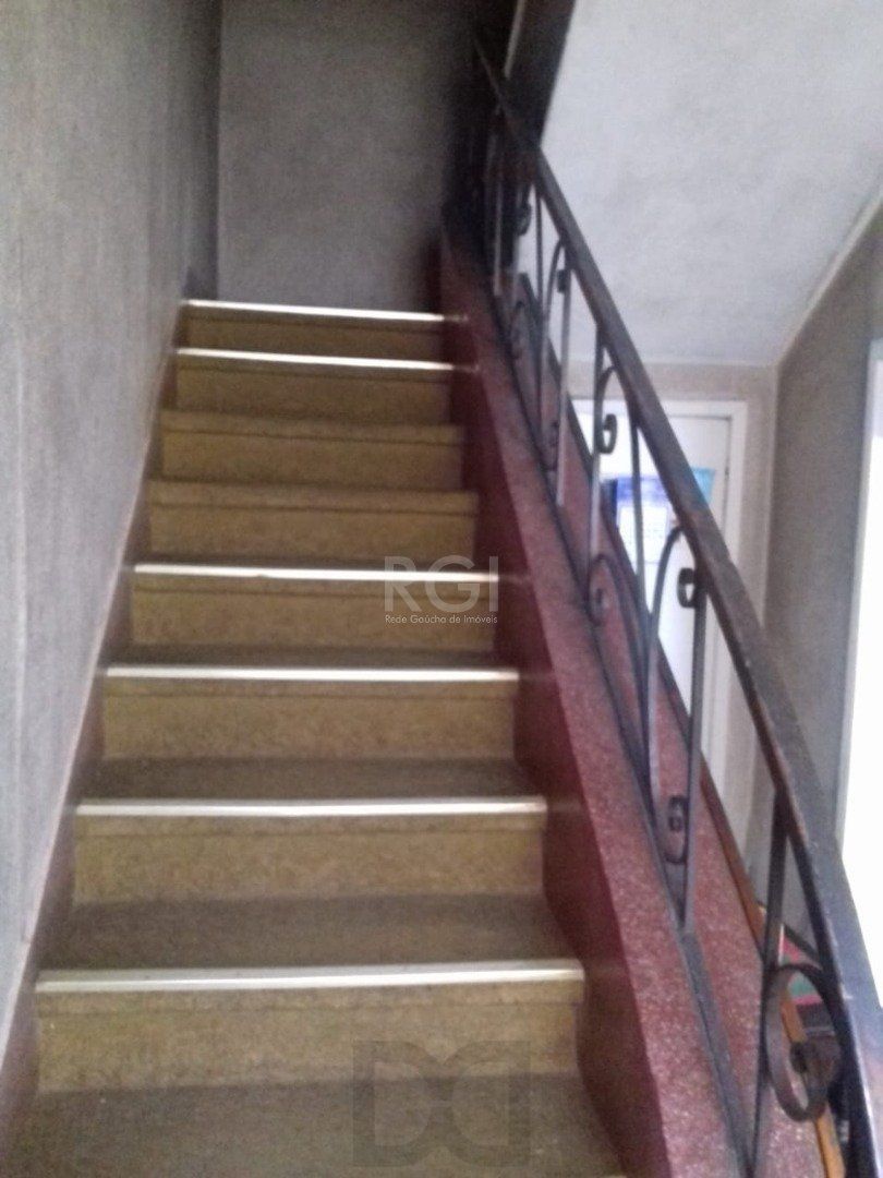 terreno localizado no bairro Menino Deus, podendo ser construído prédio comercial, localização privilegiada. — foto 8
