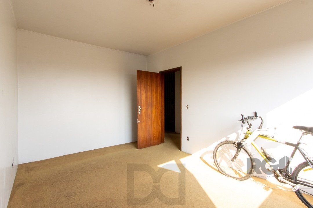 Casa para Venda - 361.95m², 4 dormitórios, sendo 2 suites, 3 vagas - Nonoai — foto 41