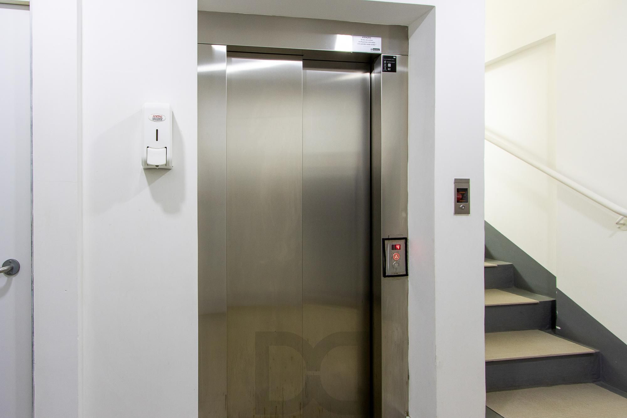 Apartamento 3 dorm, sendo 1 suíte, 2 vagas escrit - Tristeza — foto 32