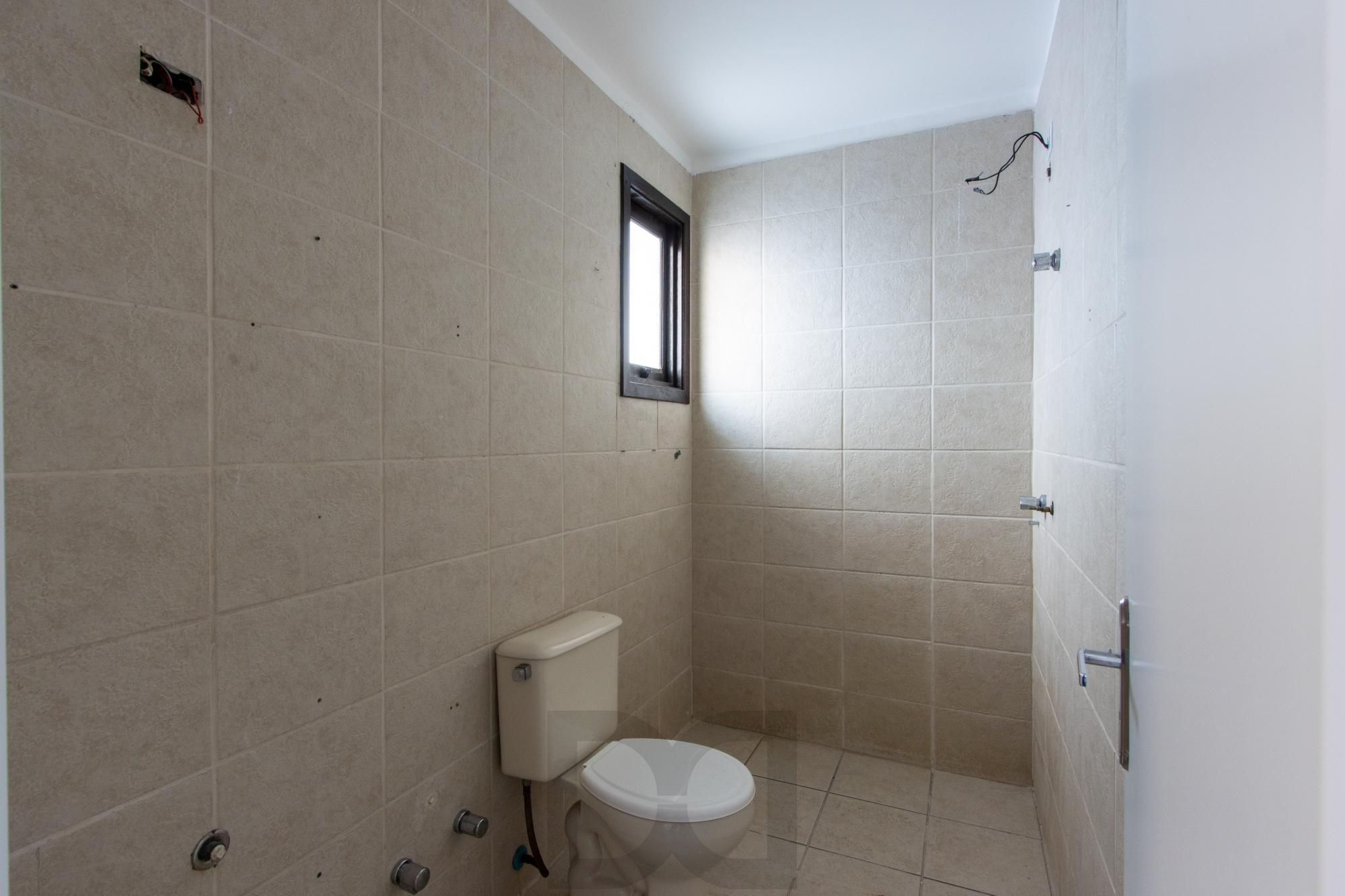 Casa 3 dormitórios, sendo 1 suíte, 2 vagas de garragem - bairro Ipanema — foto 35