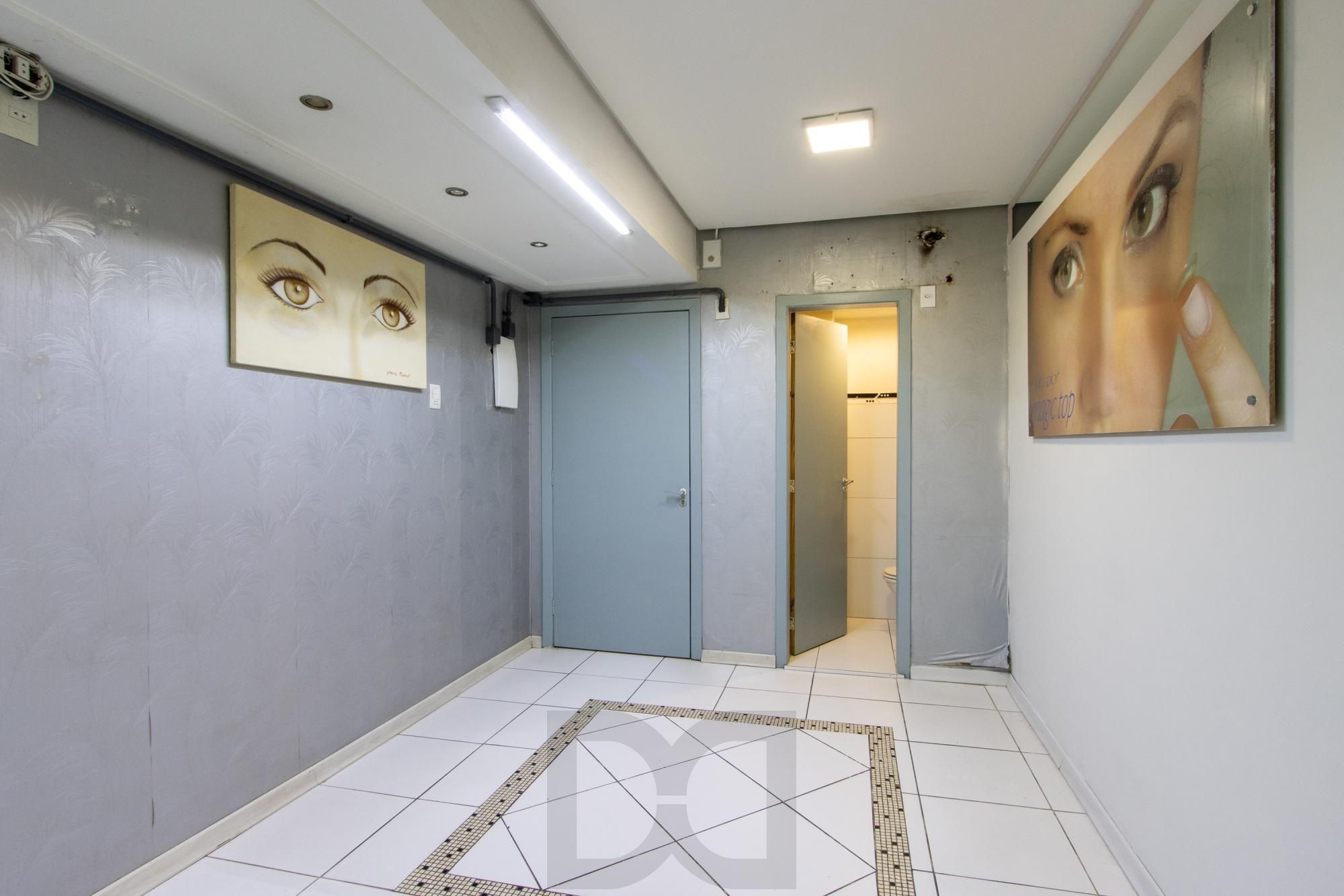 SALA NO CENTRO DE PORTO ALEGRE — foto 5